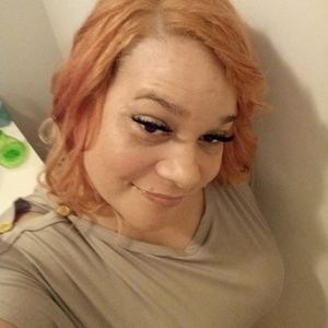 Meet your Posher, Eva